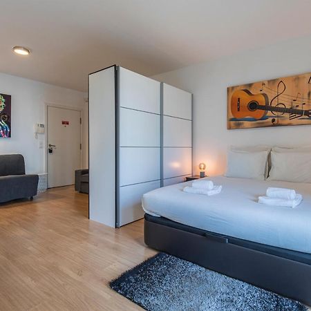 Bright & Comfy Flat In Lisbon By Lovelystay Luaran gambar